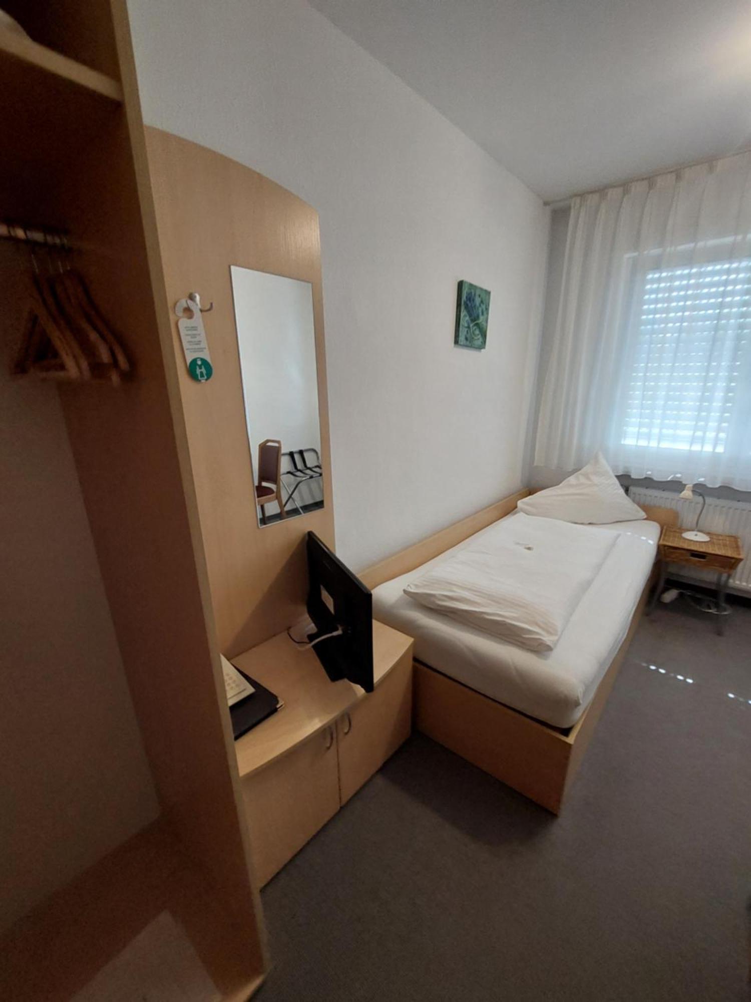 Hotel Zimmermann Filderstadt Eksteriør billede