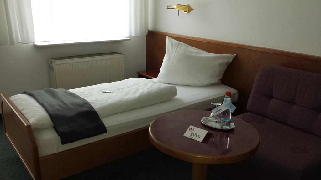 Hotel Zimmermann Filderstadt Eksteriør billede